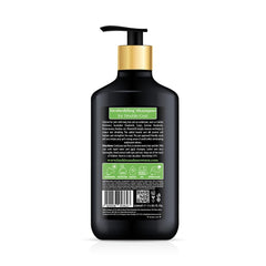 Lather close-up shows rich foam from Barkin & Meowson deshedding shampoo.