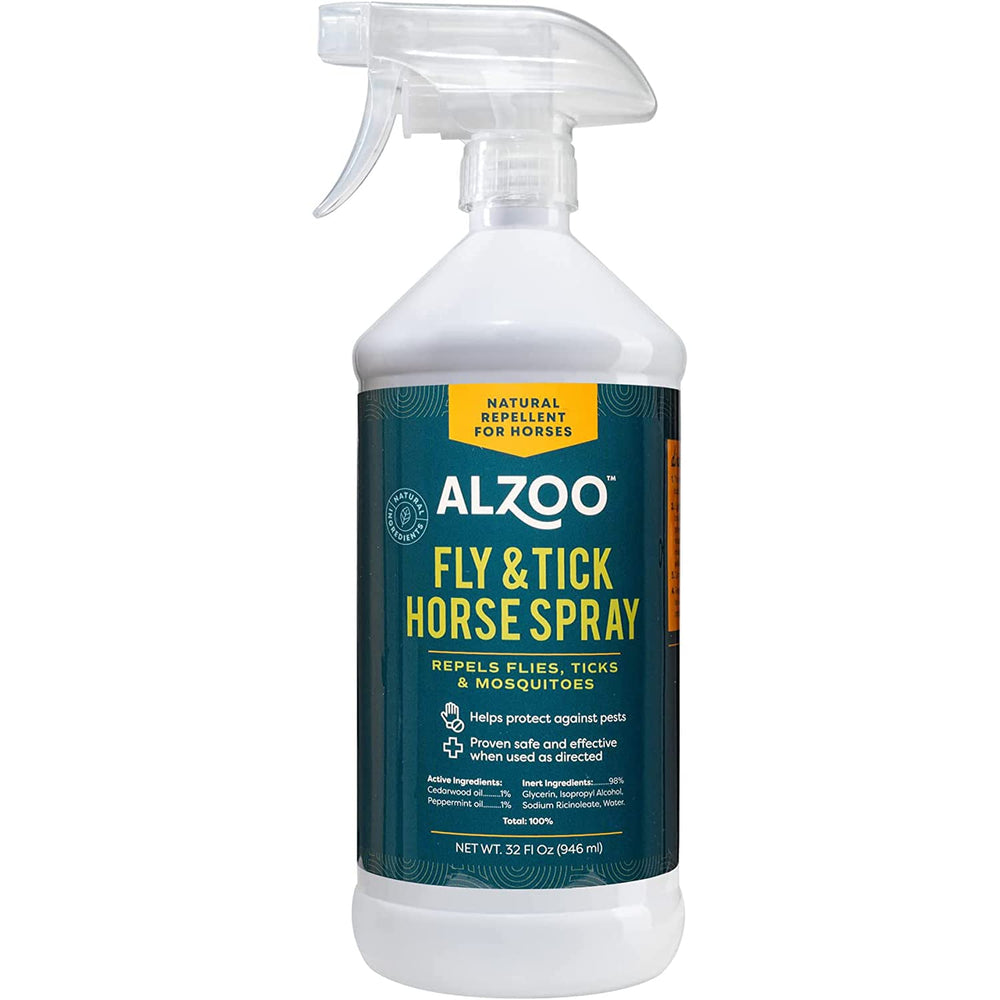 ALZOO plant-based fly and tick spray bottle protects horses during turnout.