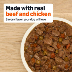 Close-up of savory gravy in Amazon Basics country stew for dog palatability
