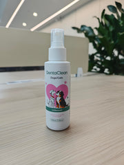 AMOQUCT Dentaclean spray in action for easy daily care.