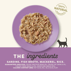 Applaws wet cat food with natural ingredients, highlighting absence of artificial additives.