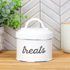 AuldHome airtight treat jar helps preserve aroma for cat snacks.