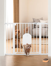 Babelio Auto Close Baby Gate in doorway with wall cups, easy setup for childproofing.