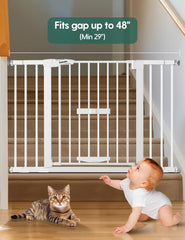 Babelio auto-close feature on baby gate ensures doors shut behind you.