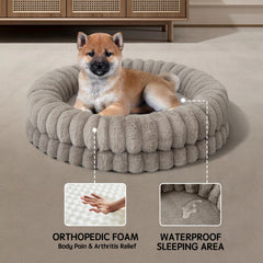 BALANCE Donut Bed neck and head support ideal for curling naps.