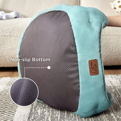 Non-slip bottom shown preventing bed movement during pet activity.