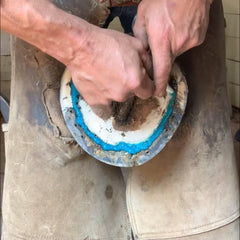 B Gone white line treatment applied on hoof demonstrates effortless, precise dosing