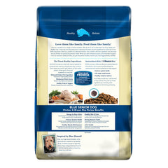 Blue Buffalo Life Protection Senior packaging close up shows glucosamine and chondroitin for joints