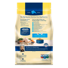 Blue Buffalo Life Protection Weight ingredients panel highlights brown rice and natural nutrition.