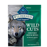 Blue Buffalo Wilderness Trail Toppers Duck Bites pouch showcasing protein-rich meal option