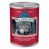 Blue Buffalo Wilderness wet dog food can featuring salmon and chicken for protein-rich meals.
