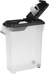 Buddeez airtight lid keeps dog kibble fresh and flavorful.