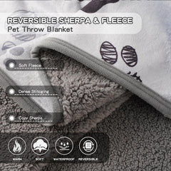 CAPT.SNOOZE car-seat blanket shields seats during travels