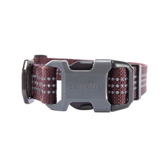 Carhartt collar with reflective stitching for better visibility in low light.