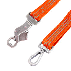 Carhartt leash reflective stitching for visibility at night.
