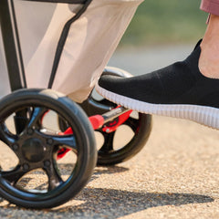 Carlson Pet Stroller breathable mesh panels provide continuous airflow.