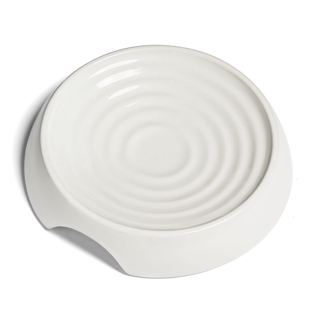 CatGuru ceramic bowl with whisker-friendly shallow design for meals