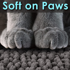 CatGuru medium litter mat close-up of waterproof backing protects floors.