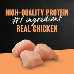 Cesar Classic Loaf in Sauce texture close-up reveals tender chunks.