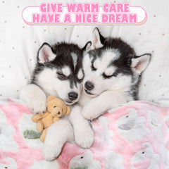 Chumia fleece blanket is soft, washable, durable for repeated use
