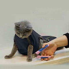 Cinf Cat Grooming Bag mesh panel allows water flow during baths.