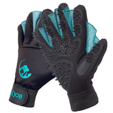 CoolJob grooming gloves with web design for easy, thorough coat cleaning during bath time.