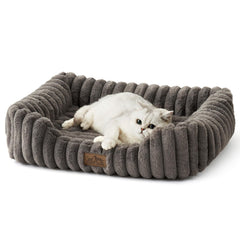 COZY KISS orthopedic bed front view with plush fur for cozy naps