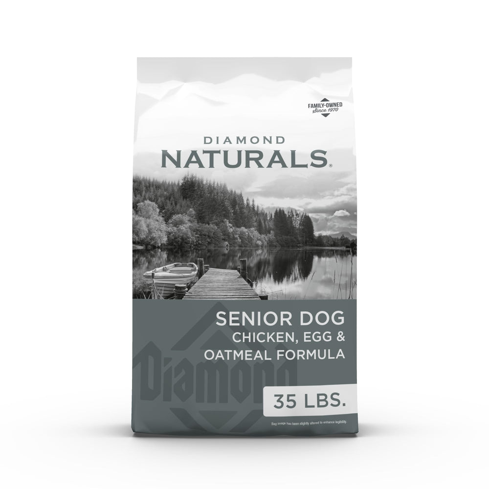 Diamond Naturals Senior bag front view highlights real cage-free chicken as the first ingredient.