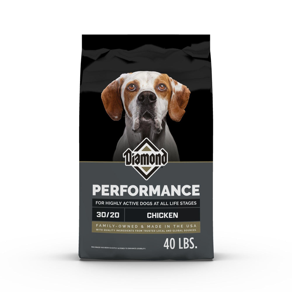 Diamond Performance dry dog food bag 40lb highlighting a premium, energy-focused formula.