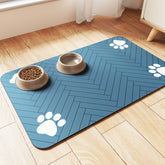 DK177 pet feeding mat absorbs spills, blue surface protects floors.