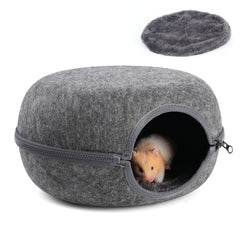 DOOKRON guinea pig hideout in durable felt offers secure shelter.