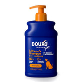 DOUXO Skin & Coat SPA bottle front view showing ultra safe cleansing