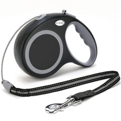 EC.TEAK retractable leash with 30ft cord for controlled freedom during walks.