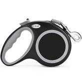 EC.TEAK retractable leash 26 ft in use for controlled walking.