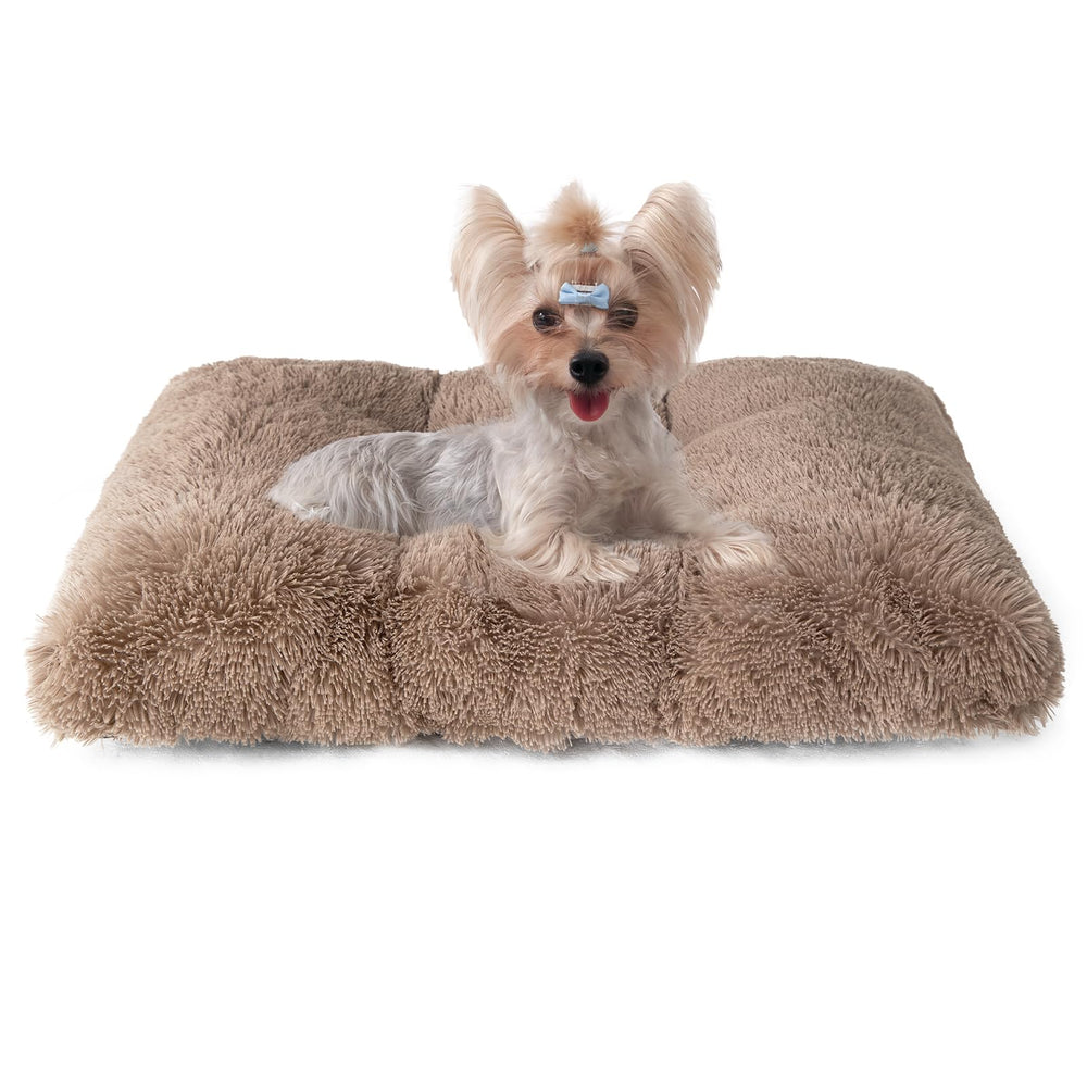 EHEYCIGA Fluffy Dog Crate Bed close-up fabric for ultra-soft comfort during nap time.