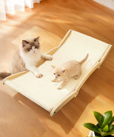 Famifit 28-inch sisal scratcher bed base provides a stable foundation for scratching.