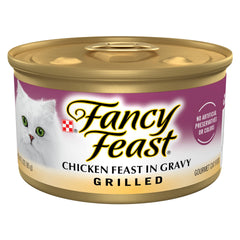 Fancy Feast Grilled Chicken Feast in Gravy pack front for convenient meals.