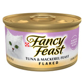 Fancy Feast tuna and mackerel flakes for a flavorful, protein-rich cat meal.