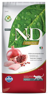 Farmina N&D grain-free cat kibble in a bag highlighting grain-free formula for active felines.
