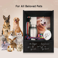 Favonuovy wood and tempered glass frame with clear visibility and durability.