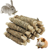 Fhiny guinea pig chew toy with seagrass and bamboo, 18 pieces for engaging gnawing.