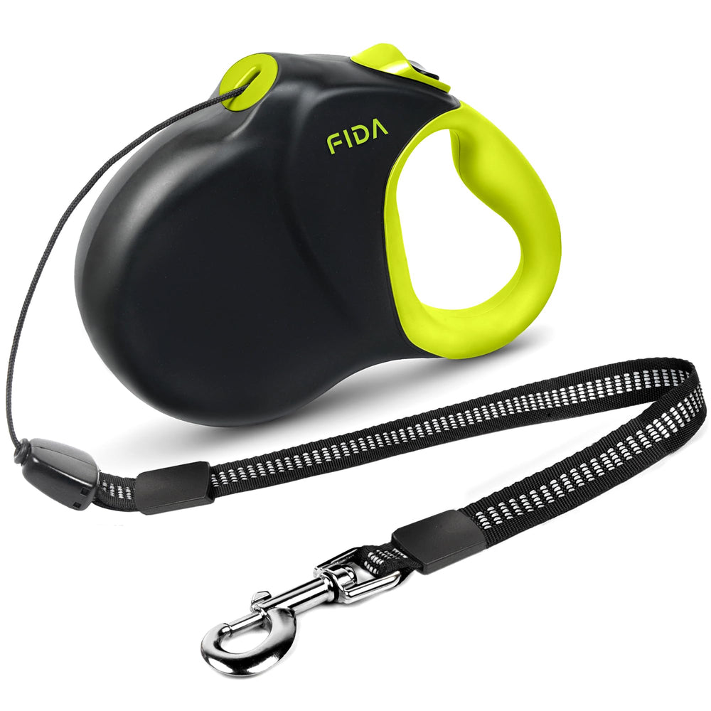 Fida 30ft retractable leash with extended length for spacious, controlled walks
