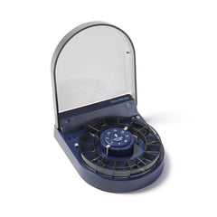 Fish Mate F14 displaying its 14-meal schedule for reliable daily feeding