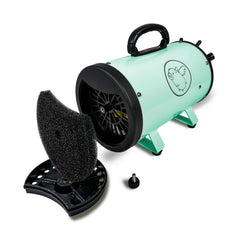 Flying Pig dryer with flat nozzle, efficient grooming for thicker coats.