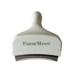 FurorMeow curve blade close-up for gentle grooming.