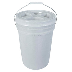 Gamma2 Vittles Vault airtight lid helps keep pet food fresh longer.
