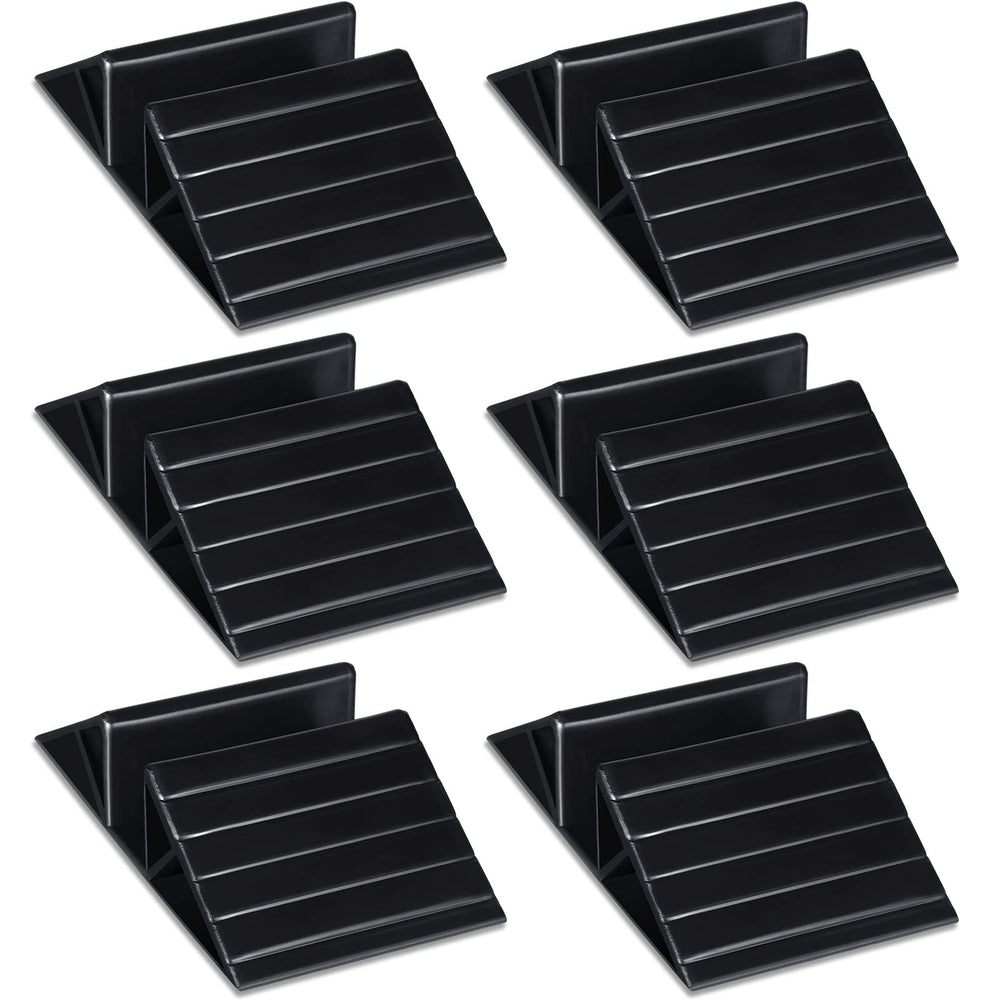Geelin pet gate feet assembly showing quick tool-free setup for stable freestanding gates.