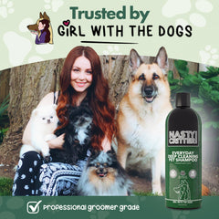 Girl With The Dogs NASTY CRITTER label close-up highlights cucumber and green tea scent for a pleasant bath.