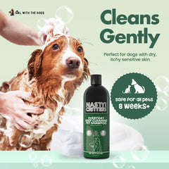 Girl With The Dogs NASTY CRITTER lather action shows easy rinsing and coat shine.