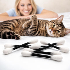 Natural wool cat toy with azo-free dyes designed for curious kittens.